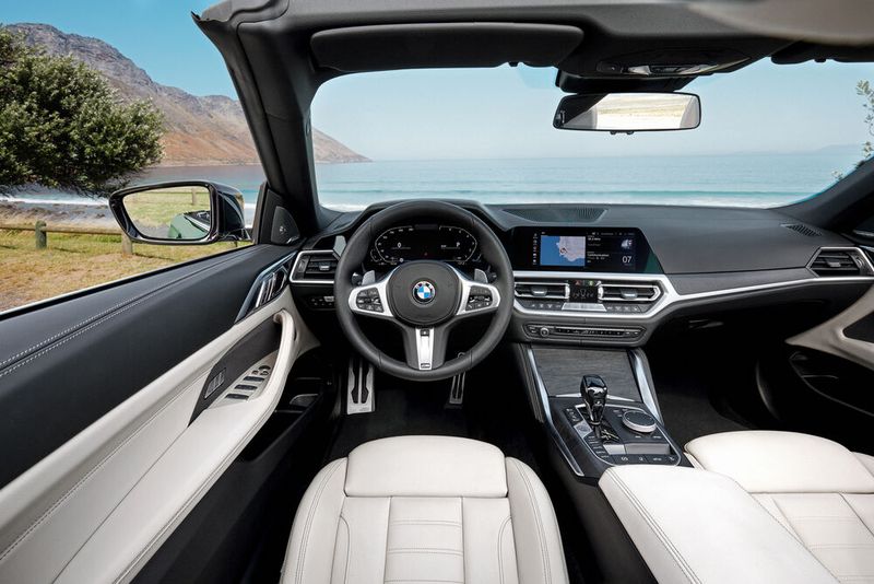 Das 4er Cabrio ist mit den neuesten Connectivity- und Infotainment-Systemen von BMW ausgestattet. (Bild: BMW)
