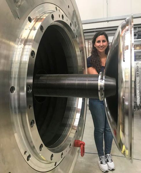 Die immens grossen Einlassventile der Kryopumpe mit fast 1000 mm Durchmesser und minimalem Ventilspiel unter 1 mm verdeutlichen die extremen Anforderungen an die präzise Steuerung. (Bild: Iter)