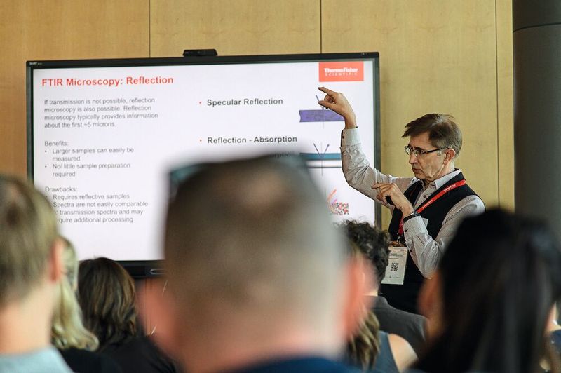 Essenziell auf jeder LAB-SUPPLY sind die Vorträge. In Dresden war das Programm mit 50 Beiträgen besonders umfangreich.    Mehr Infos zu den kommenden LAB-SUPPLY-Messen finden Sie auf www.lab-supply.info (Bild: Stefan Stark)