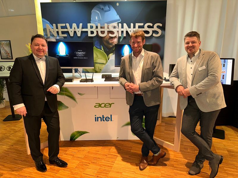 Das Management ACER Team (v. l.) Gerit Günther, Robert Perenz und Tobias Rönnebeck sind bereit für die Show. (Bild: Vogel IT-Medien GmbH)