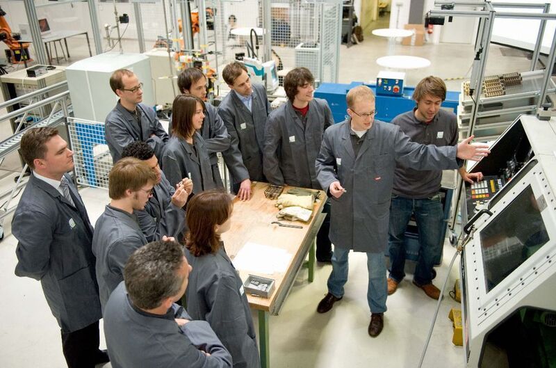 Das IWB hat eine Lernfabrik für Energieproduktivität ins Leben gerufen. Bild: IWB (Archiv: Vogel Business Media)