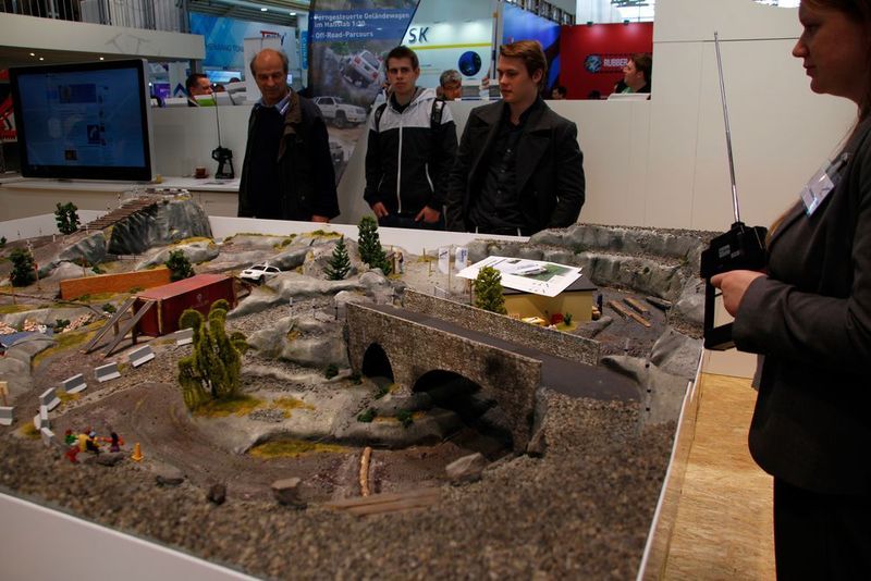 Beinahe ein Besucher pro Quadratmenter: 575.000 Quadratmeter, 3.421 Aussteller und 535.065 Besucher (Stand 2013) (Richter/konstruktionspraxis)