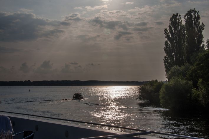 Aastra VIP-Partnerevet 2013 am SchwielowseeAbendsonne auf dem Schwielowsee. (Aastra Deutschland GmbH)