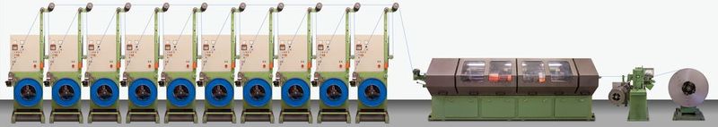 ...auf die eigen entwickelte Spaltanlage mit integrierter Entgratung und Verlegewicklern. (Bild: Cobra)