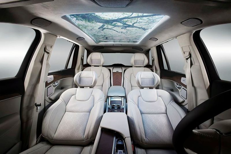 Harmans Vision vom Interieur der Zukunft passt sich ganz der Stimmung des Fahrers an. (Harman)