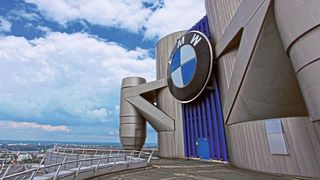 BMW strukturiert den Vertrieb um. Damit setzt sich ein Personalkarussell in Gang.  (BMW)