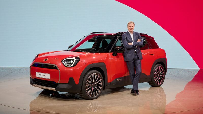 BMW-CEO Oliver Zipse gibt sich angesichts der ab 2025 vorgegebenen CO2-Grenzwerte entspannt.(Bild:  Tom Kirkpatrick; BMW Group)