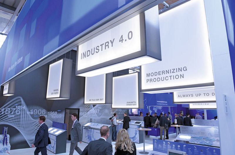 Industrie 4.0, Internet of Things und Smart Factory sind auch Themen für die Branche der Holzbe- und -verarbeitung. (Deutsche Messe)