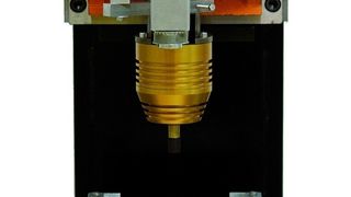 Bild 1: Werkzeug einer Anlage zum Taumel- und Radialclinchen. (Archiv: Vogel Business Media)