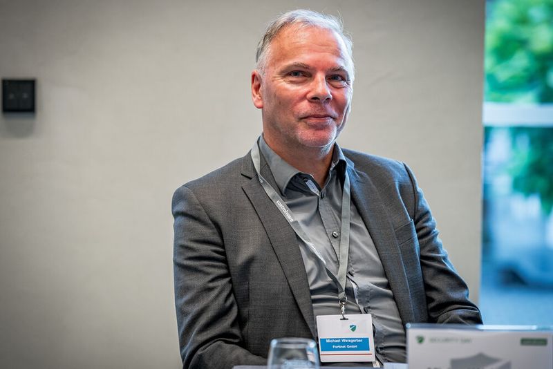 Michael Weisgerber, Cybersecurity Architect bei Fortinet: „Vielleicht ist ein offener Standard der bessere Weg als Open Source.“ (Bild: DieProfifotografen)