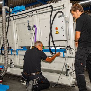 Vorgefertigt gelieferte Kabelkonfektionen machen die Installation einfacher, schneller und reduziert mögliche Fehlerquellen.(Bild:  Lapp)