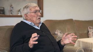 „Die Urzelle – das ist das Handwerk, das sind die Innungen, die in Deutschland nach dem verlorenen Krieg wieder angefangen haben, den Berufsstand zurück ins Leben zu rufen“, erzählte Adolf Volpert. Nun ist er im Alter von 100 Jahren gestorben.  (Bild: Media Tools)