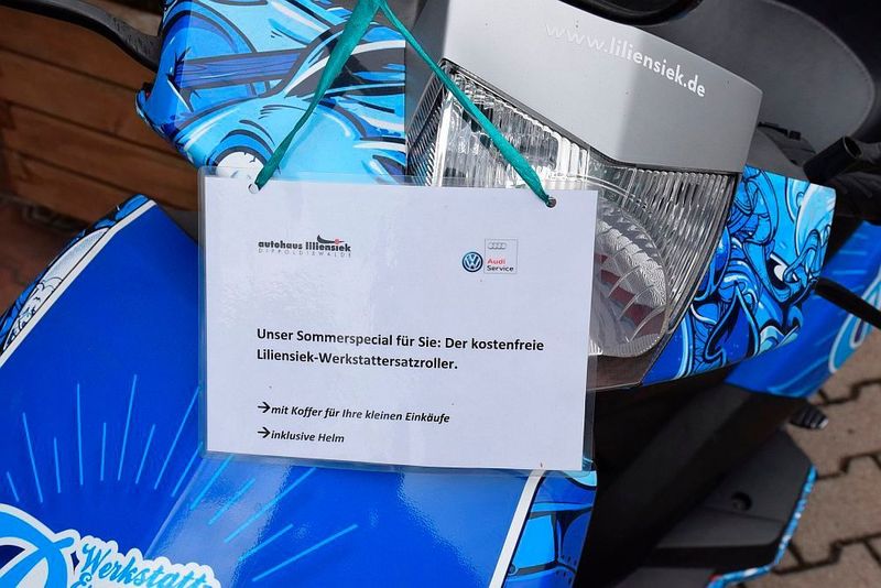 Für witzige Ideen wie diesen Roller als Ersatzmobil haben die Dippoldiswalder einen Sinn.  (Jan Rosenow)