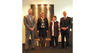 v.l.: Rolf Freiburghaus, General Manager Parker Sales Company Switzerland, Denise Brülhart, Verena und Manfred Steiner von Olaer Schweiz AG. (Bild: Parker Hannifin)