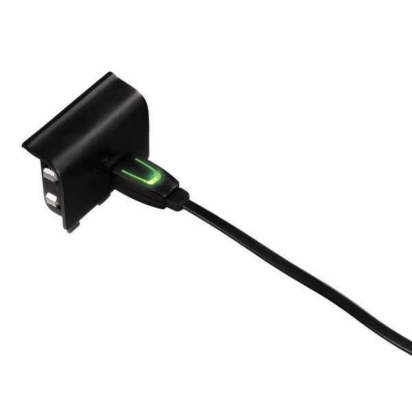 Der Controller Kit greift dann ein, wenn die Batterien des Xbox-One-Controllers aufgeben. (Bild: Hama)