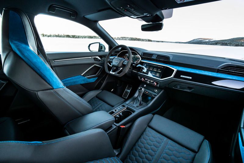 Das Infotainment ist mit zahlreichen Online-Diensten sowie einem W-LAN-Hotspot ausgestattet. (Bild: Audi)