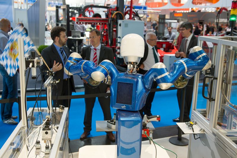 Rückblick: Impressionen von der Automatica 2012. (Bild: Messe München)