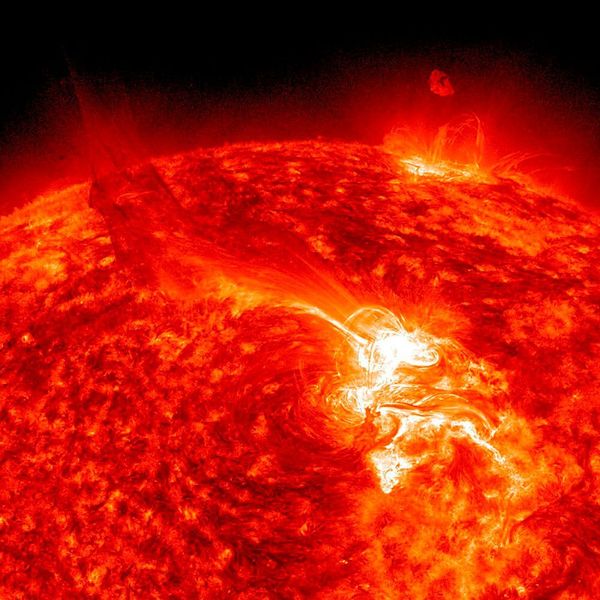 Die Materie im Weltraum zwischen den Himmelskörpern, die Sonne und anderen Sterne – 99 % der gesamten sichtbaren Materie im Universum befindet sich im Plasmazustand. (NASA Goddard Space Flight Center/flickr)