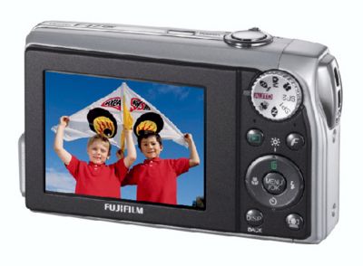 Bis zu zehn Gesichter erkennt die Finepix F47fd und optimiert Schärfe und Belichtung entsprechend. (Archiv: Vogel Business Media)