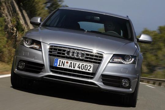 Mit dem neuen A4 Avant samt Doppelkupplung „S-Tronic“ kann man es sportlich angehen lassen. (Archiv: Vogel Business Media)