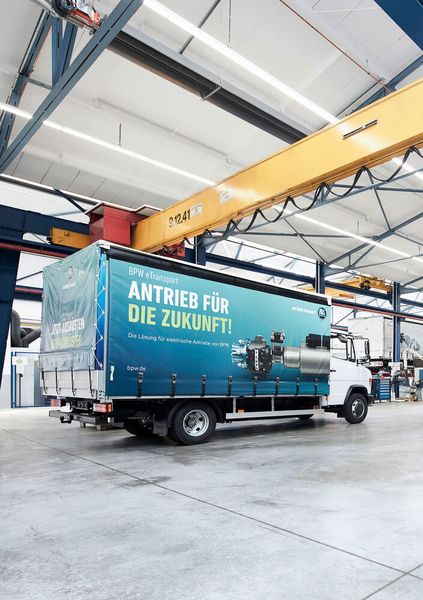 Auch größere Fahrzeugklassen über 7,5 Tonnen lassen sich mit dem achsintegrierten elektrischen Antrieb ausrüsten. (BPW Bergische Achsen)