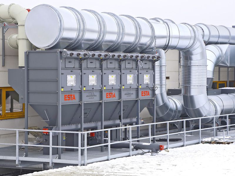 Als Brand- und Explosionsschutzmaßnahme sind die Filtermodule mit Berstscheiben und einer Pulverlöschanlage ausgestattet. (Bild: Esta)