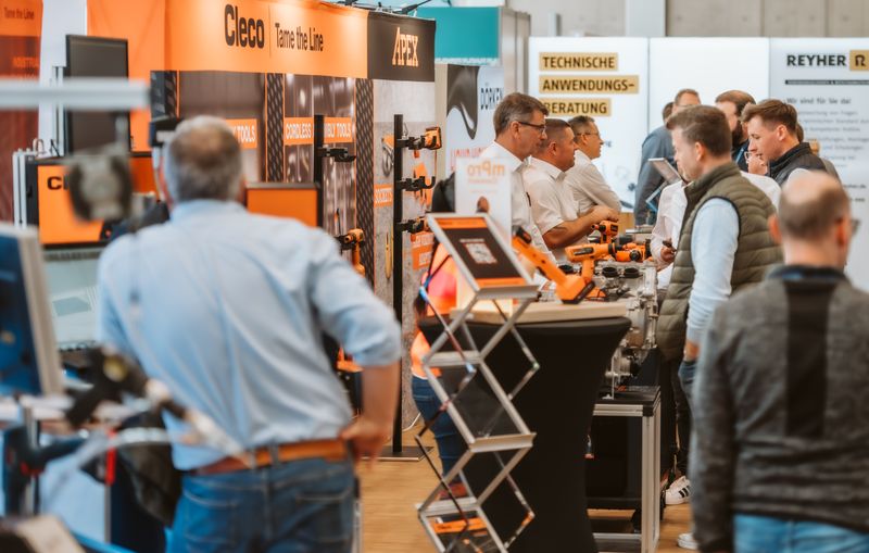 Der fachliche Austausch ist das, was die Regionalmesse Schraubtec ausmacht. (Bild: Camilo Amaya)