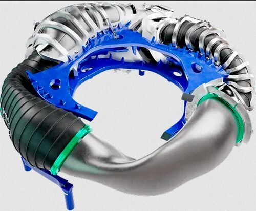 Bei Proxima Fusion heißt es auf der Website: „Wir glauben, dass 'QI-Stellaratoren' mit Hochtemperatur-Supraleitungsmagneten (HTS) den klarsten Weg zur Nutzung der Fusion für die Stromversorgung bieten. Da keine toroidalen Plasmaströme vorhanden sind, können strombedingte Instabilitäten vollständig beseitigt werden, ebenso wie das Risiko von Störungen, die in Tokamaks und anderen Stellarator-Konzepten auftreten können.  QI-HTS-Stellaratoren wie 'Stellaris', bieten außerdem ein bewährtes Konzept zur Wärme-Abfuhr: den Insel-Divertor, der am Max-Planck-Institut für Plasmaphysik an den Modellen 'W7-AS' und 'W7-X' demonstriert wurde.“ (Bild:  Proxima Fusion)