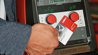 In Kombination mit dem Berechtigungsmanagement stellen die Jobkarten nicht nur eine schnelle Einstellungshilfe dar, sondern bieten zudem eine umfassende Qualitätssicherung. (Bild: Lorch)