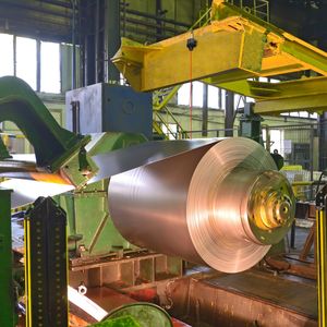 When uncoiling steel strip coils, the diameter is continuously monitored using the Opto-NCDT ILR3800 to determine when the coil needs to be changed at an early stage.(Source:  Micro-Epsilon Messtechnik GmbH & Co. KG)