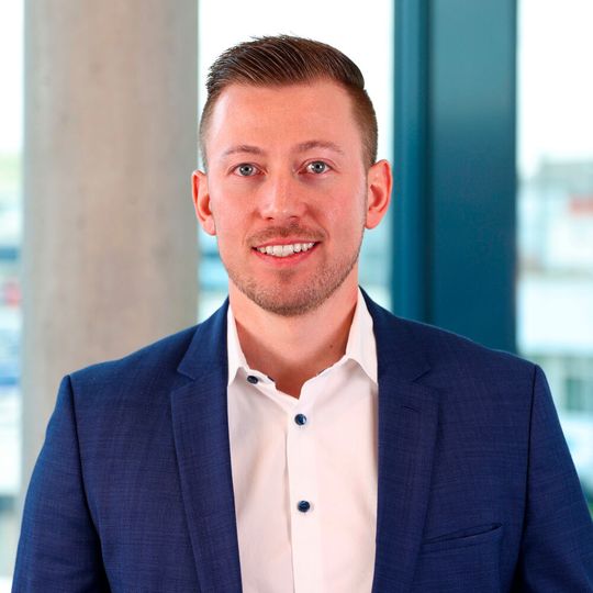 Stefan Rothmeier ist seit dem 1. Mai neuer Sales Manager von Fastems für Südbayern und Österreich.(Bild:  Fastems)
