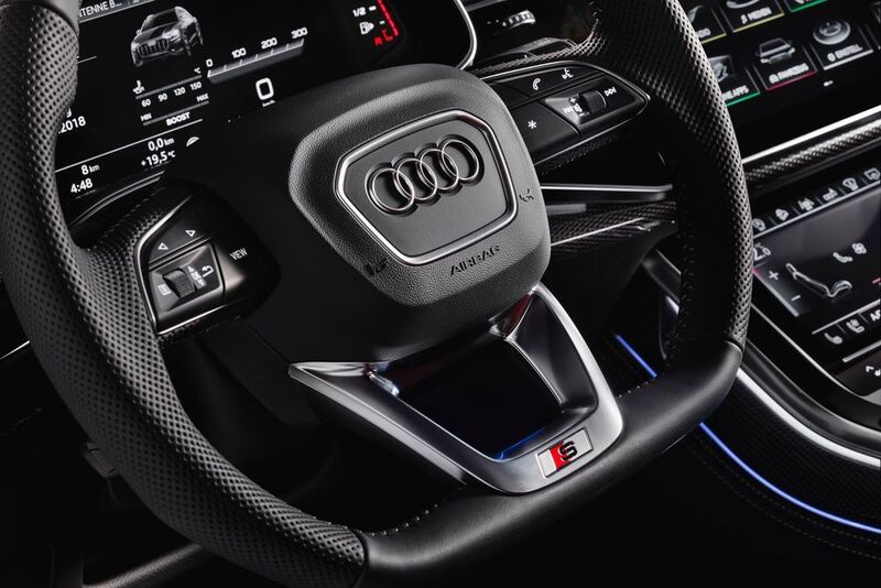 Der SQ8 TDI soll mindestens 102.900 Euro kosten.  (Audi)