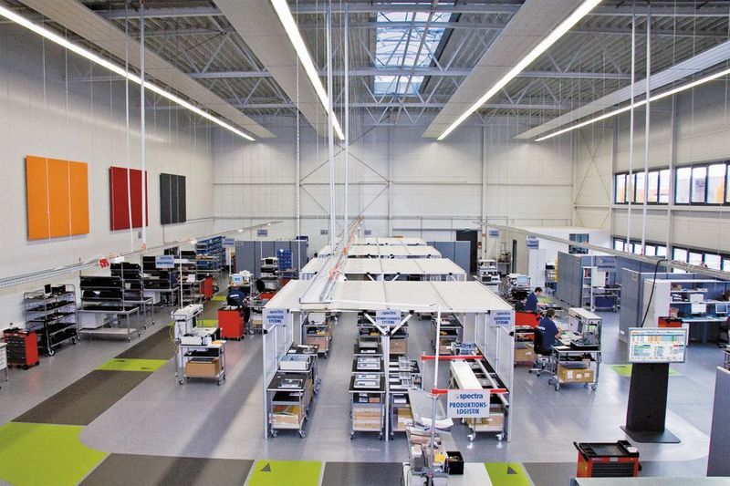 Die moderne Produktionshalle «IPC-Factory». (Bild: Spectra (Schweiz) AG) (Bild: Spectra Schweiz)