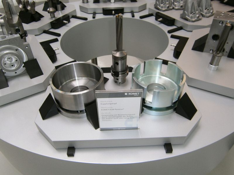 Ein Komet KUB Pentron spart bei diesem Kupplungstopf deutlich an Produktionszeit, so der Veranstalter. (Bild: Königsreuther)