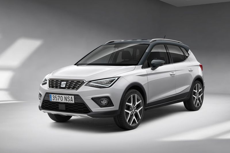 Ende 2018 soll mit dem Arona das erste SUV mit Erdgasmotor auf dem Markt sein. Soweit bekannt mit folgenden Werten: 1,0 Liter, 66 kW/90 PS – Max. Drehmoment: 160 Nm – Tanks: 13 kg CNG, 40 Liter Benzin – kombinierter NEFZ-Verbrauch: 3,3 kg/100 km – CO2-Emissionen (mit CNG): 88 g/km. (Bild: Seat)