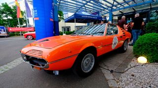 Mit auf der Strecke: ein Alfa Romeo Montreal, Bj. 1972 (Bild: Zietz - VCG)
