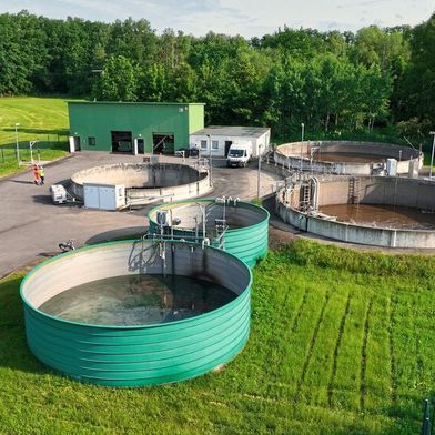 Kläranlage Colditz im Landkreis Leipzig: Hier setzt Veolia Wasser Deutschland auf moderne Online-Analytik, um die verschärften Anforderungen der EU-Kommunalabwasserrichtlinie KARL zuverlässig zu erfüllen. (Bild: Endress + Hauser)