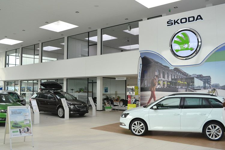 Innen und außen folgt der Neubau den aktuellen CI-Richtlinien von Skoda. Allerdings hat die Peter-Gruppe im Obergeschoss einige Konferenzräume für alle Häuser in Nordhausen eingerichtet. (Foto: Grimm)