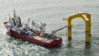 Der Ampelmann ermöglicht den sicheren Personentransfer auf hoher See bei Wellenhöhen bis zu drei Metern. (Bild: Ampelmann Operations B.V., Delft)