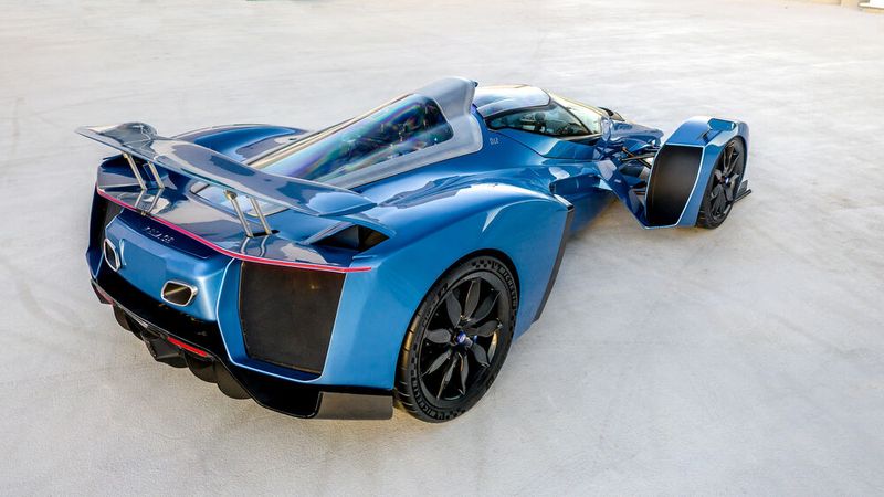 Teile der Vorderradaufhängung sind beim Delage D12 unverblendet. (Bild: Delage Automobiles)