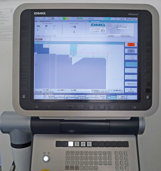 Die Sinumerik 840 D sl ermöglicht die Erstellung von Programmen direkt in der Werkstatt und deren Überprüfung durch Simulation. (Siemens)