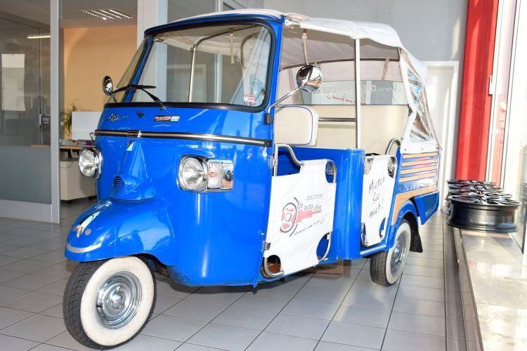 Der Kfz-Betrieb „Die Auto Idee“ ist Vertragshändler von Piaggio Ape. Das umgebaute Fahrzeug wird gerne für Hochzeitfeiern gebucht. (Rubbel)