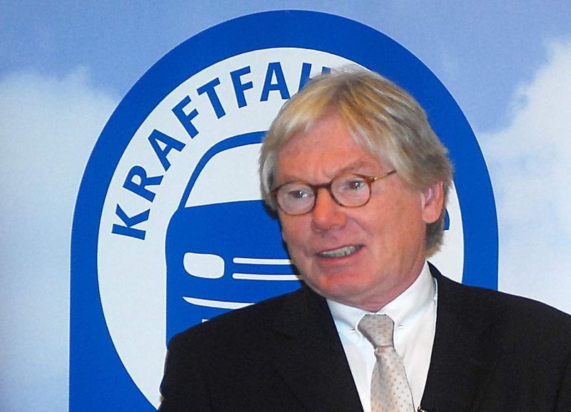 GVO-Spezialist Prof. Dr. Christian Genzow kritisierte die Brüsseler Pläne zur Reform der GVO: „Ich bezweifle, dass die EU-Wettbewerbskommission ihre Hausaufgaben erfüllt hat.“ (Archiv: Vogel Business Media)