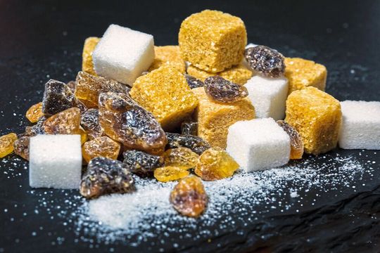 Die Geschmackswahrnehmung von Zucker und die Hunger-Sättigungsregulation hängen zusammen. Die Geschmackswahrnehmung von Zucker und die Hunger-Sättigungsregulation hängen zusammen.