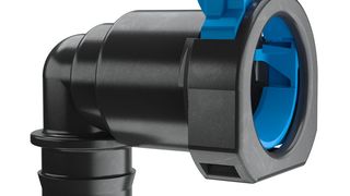 Gesicherter Umsatz! Ganz ähnlich wie dieser, sieht der neue „eM Safe“-Steckverbinder aus, den die Norma Group speziell für das Thermomanagenemt von E-Auto-Batterien entwickelt hat. Zigtausende davon werden nun für ein neues Elektrofahrzeug-Konzept aus den USA gefertigt. (Bild: Norma Group)