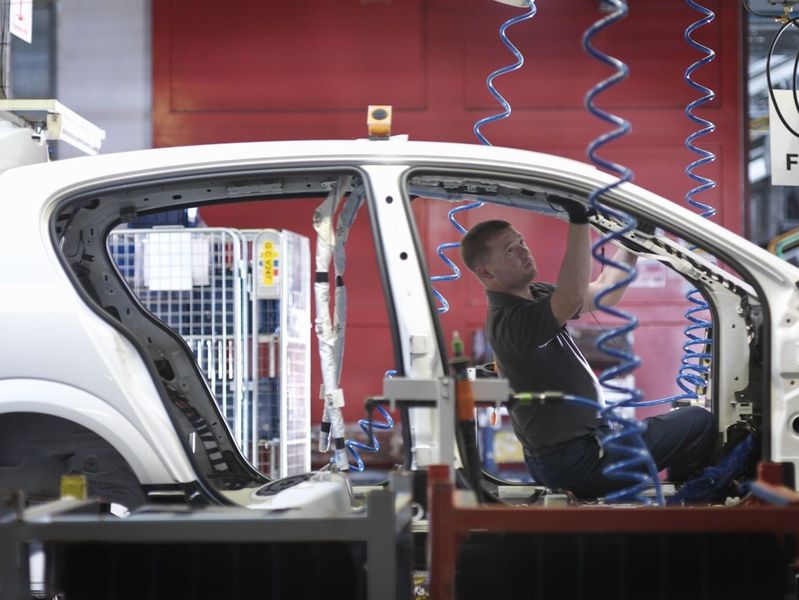 Im Gegensatz zum chinesischen Markt belebt sich die Nachfrage in den traditionellen Automärkten. (BIld: Allianz)