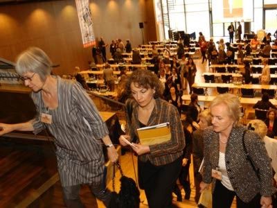 Nach dem Einführungsvortrag strömten die Unternehmerinnen gespannt in ihre Workshops. (Archiv: Vogel Business Media)