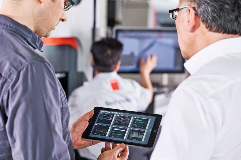 Transparenz in Zeiten, Kosten und Qualität: die APP ByCockpit von Bystronic (Bystronic AG)