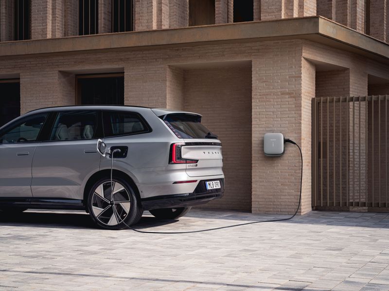 A new electric car is almost always better for the climate than continuing to drive with a combustion engine.(Source:  Volvo)