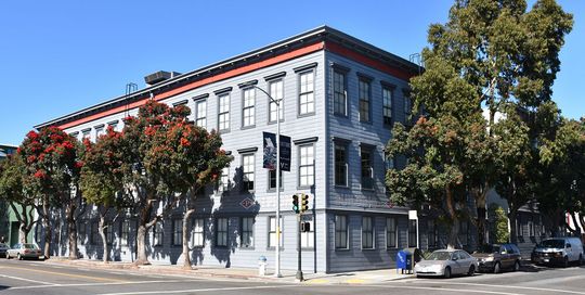 Pionierarbeit: Im Hauptquartier von OpenAI in San Francisco geht es mit KI richtig zur Sache. (Bild:   / CC BY-SA 4.0)